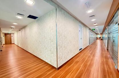 Office Space - Studio - 3 Bathrooms for rent in Hamdan Street - Abu Dhabi Office Space - Studio - 3 Bathrooms for rent in Hamdan Street - Abu Dhabi