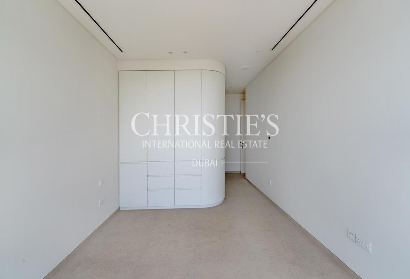 Skyline Elegance | Waterfront Living | 2BR APT photo 10