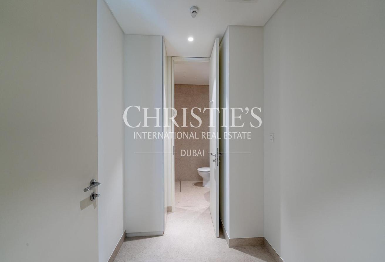 Skyline Elegance | Waterfront Living | 2BR APT photo 13