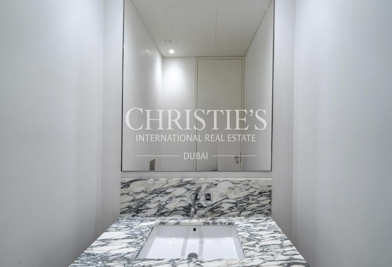 Skyline Elegance | Waterfront Living | 2BR APT photo 16