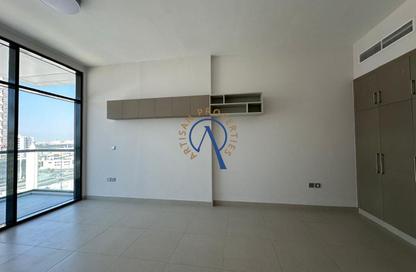 Apartment - Studio - 1 for rent in Al Waleed Garden 2 - Al Waleed Garden - Al Jaddaf - Dubai Apartment - Studio - 1 for rent in Al Waleed Garden 2 - Al Waleed Garden - Al Jaddaf - Dubai