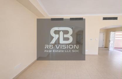 Villa - 4 Bedrooms - 5 Bathrooms for rent in The Meadows Village - Meadows - Dubai