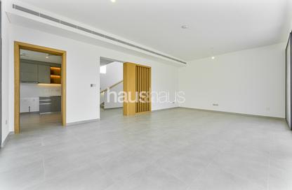 Villa - 4 - 5 for rent in Jebel Ali Village Villas - Jebel Ali Village - Jebel Ali - Dubai