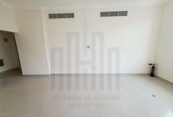 126084001 - Property Image 3