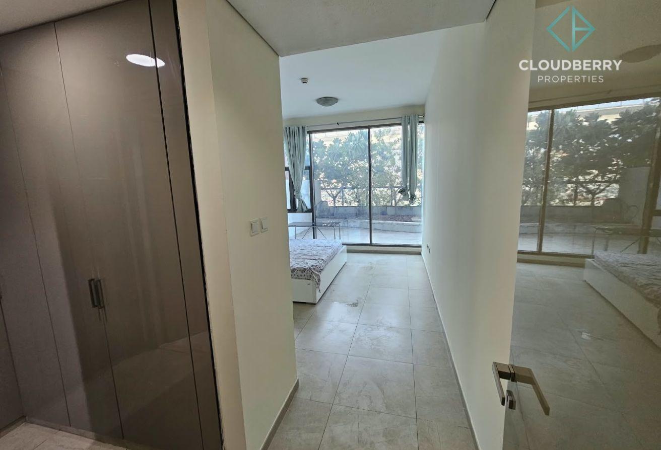 Ready To Move| Bigger Layout | Near Metro photo 9