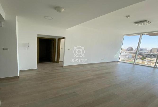 Modern Living | Fully Furnished | Community View — 3