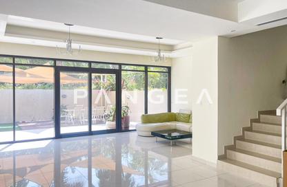 تاون هاوس - 3 - 4 للايجار في توبانجا - فيلات ذا بارك - داماك هيلز - دبي