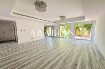 Villa - 3 Bedrooms - 4 Bathrooms for rent in Springs 4 - The Springs - Dubai