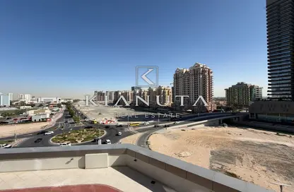 Apartment - 1 Bathroom for rent in Hera Tower - Dubai Sports City - Dubai