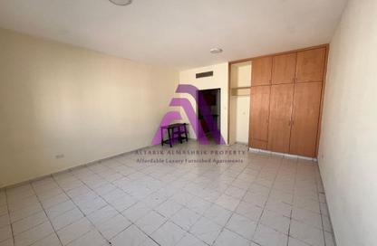 Apartment - Studio - 1 Bathroom for rent in Building U11 - Italy Cluster - International City - Dubai