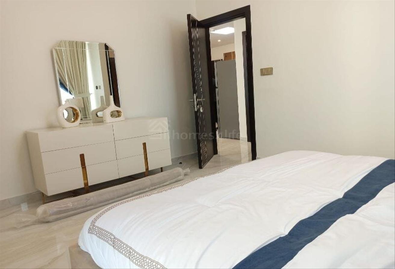 Furnished 1 Bed | study | Available sept photo 11