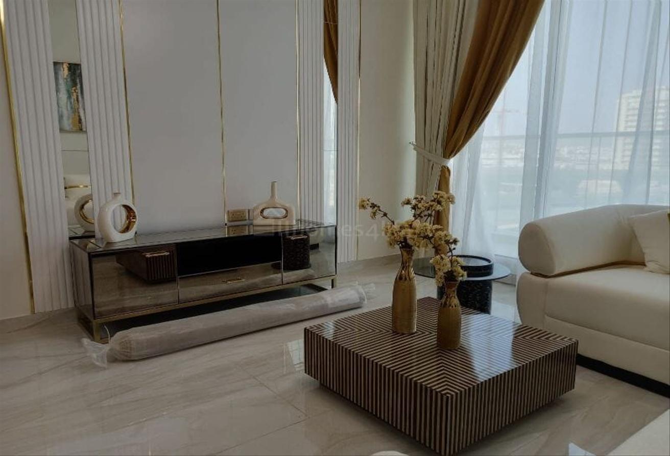 Furnished 1 Bed | study | Available sept photo 4