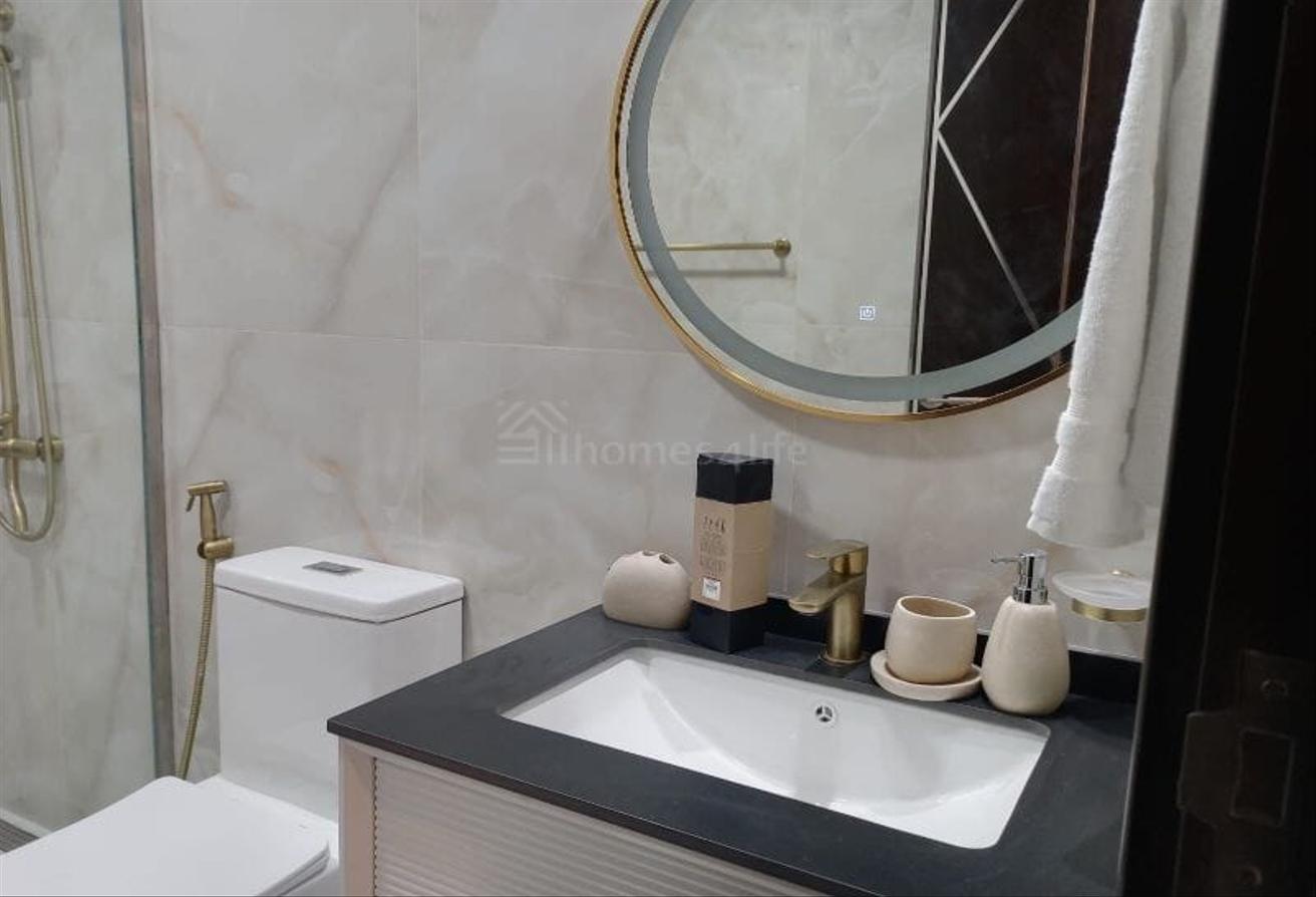 Furnished 1 Bed | study | Available sept photo 12