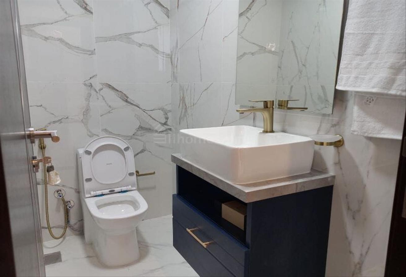 Furnished 1 Bed | study | Available sept photo 13