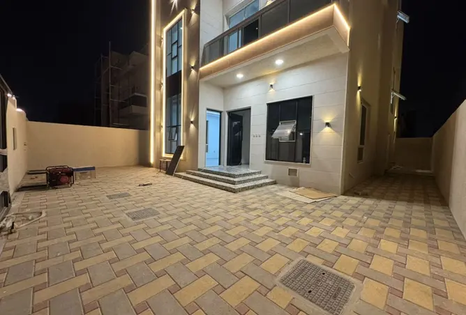 151342902 - Property Image 2