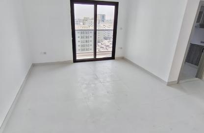 Apartment - 2 - 2 for rent in Al Qulaya'ah - Al Sharq - Sharjah Apartment - 2 - 2 for rent in Al Qulaya'ah - Al Sharq - Sharjah