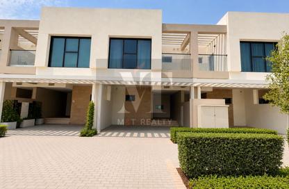 Townhouse - 3 Bedrooms - 3 Bathrooms for rent in Greenwoods - Damac Hills - Dubai