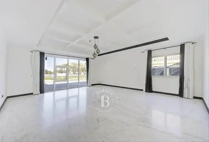 164600146 - Property Image 2