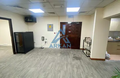 Office Space - 5 Bedrooms - 2 Bathrooms for rent in Al Garhoud - Dubai Office Space - 5 Bedrooms - 2 Bathrooms for rent in Al Garhoud - Dubai
