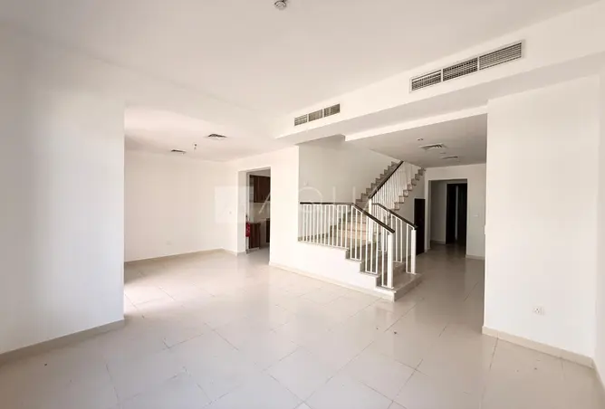 132030387 - Property Image 3