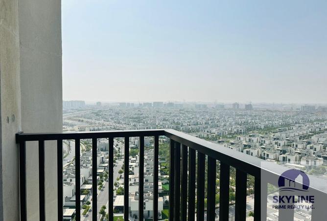 Spacious Layout | Vacant | Near Metro photo 3