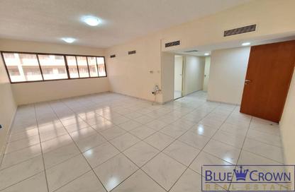 Apartment - 2 Bedrooms - 2 Bathrooms for rent in Silver Sands 1 - Al Mankhool - Bur Dubai - Dubai