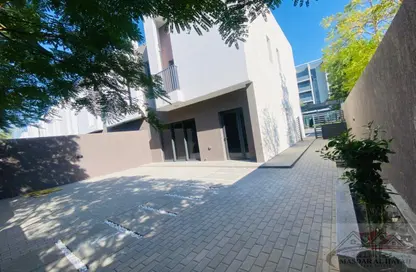 Townhouse - 3 Bedrooms - 4 Bathrooms for rent in Sarab 2 - Aljada - Sharjah