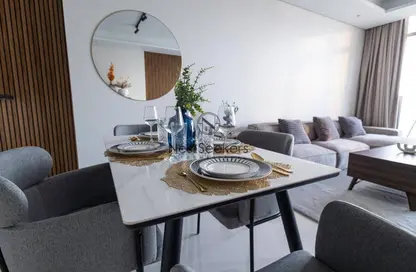 شقة - 2 غرف نوم - 2 حمامات للايجار في فندق ومساكن برج باراماونت - الخليج التجاري - دبي