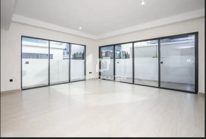 103701704 - Property Image 2