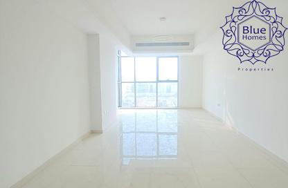 شقة - 2 غرف نوم - 3 حمامات للايجار في برج زيزي - البرشاء 1 - البرشاء - دبي