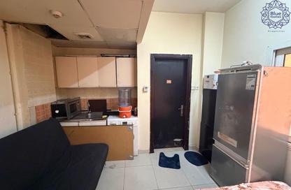 Apartment - Studio - 1 Bathroom for rent in Suroor 511 - Muwaileh - Sharjah
