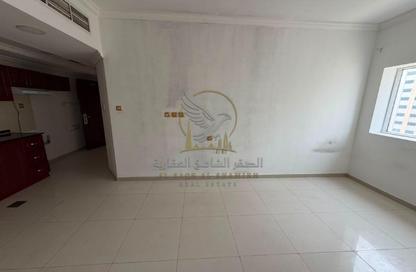 Apartment - Studio - 1 Bathroom for rent in New Al Taawun Road - Al Taawun - Sharjah Apartment - Studio - 1 Bathroom for rent in New Al Taawun Road - Al Taawun - Sharjah