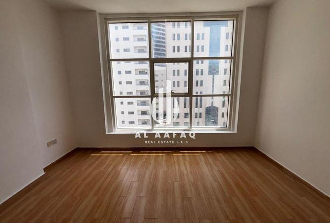 76966139 - Property Image 3