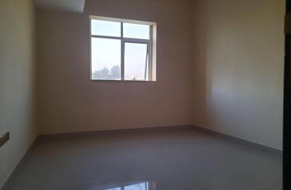 Labor Camp - Studio - 7+ Bathrooms for rent in Industrial Area 3 - Sharjah Industrial Area - Sharjah