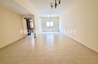 Apartment - 1 - 2 for rent in Muwailih Building - Muwaileh - Sharjah