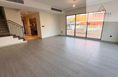 Townhouse - 5 - 6 for rent in Portofino - Damac Lagoons - Dubai
