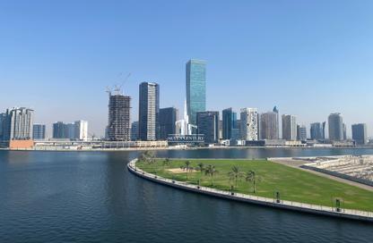 Apartment - 2 Bedrooms - 2 Bathrooms for sale in Bay's Edge - Business Bay - Dubai