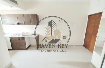 Apartment - Studio - 1 for rent in Fire Station Road - Muwaileh - Sharjah