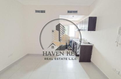 Apartment - Studio - 1 for rent in Fire Station Road - Muwaileh - Sharjah