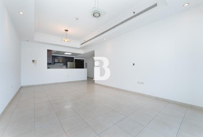 Canal Burj Al Arab Stable View | White Goods photo 2