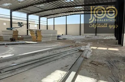 Warehouse - Studio - 2 Bathrooms for sale in Umm Al Thuoob - Umm Al Quwain