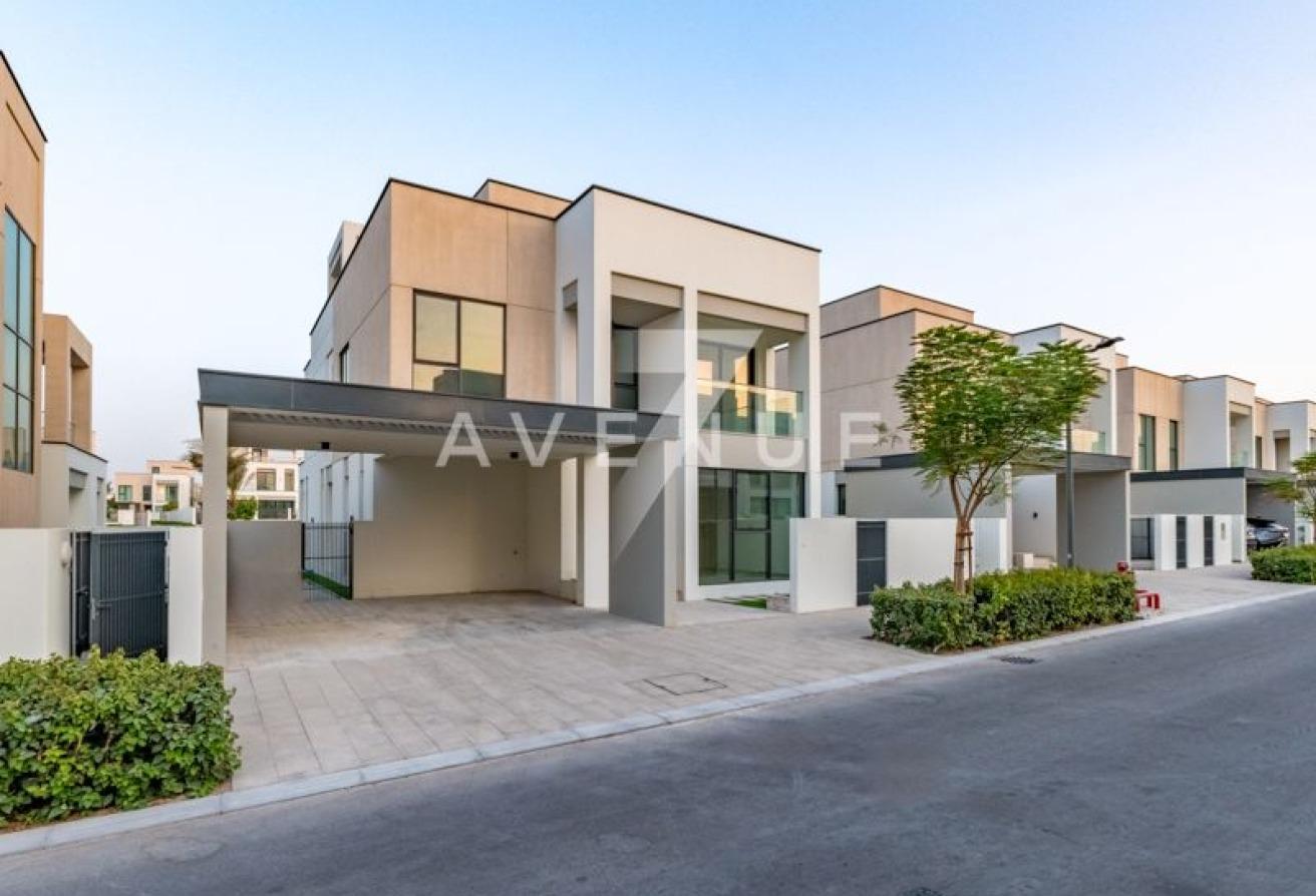 Ready To Move-in | Single Row | Huge Plot photo 2