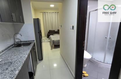 Apartment - Studio - 1 Bathroom for rent in Al Mowaihat 2 - Al Mowaihat - Ajman Apartment - Studio - 1 Bathroom for rent in Al Mowaihat 2 - Al Mowaihat - Ajman