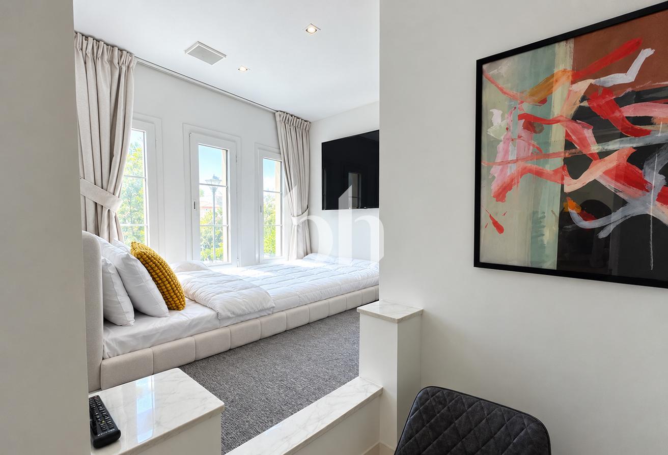Extended | Furnished | Upgraded | Vacant photo 11