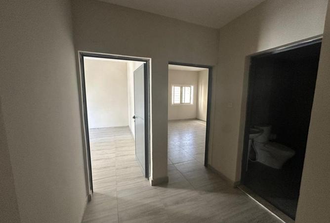 61670027 - Property Image 2