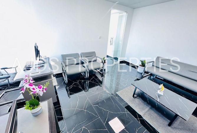 56549357 - صورة العقار 3