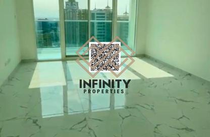 Apartment - 2 Bedrooms - 3 Bathrooms for sale in Oasis Tower - Al Rashidiya 1 - Al Rashidiya - Ajman