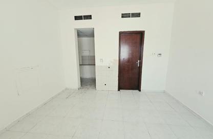 Apartment - Studio - 1 for rent in Fire Station Road - Muwaileh - Sharjah Apartment - Studio - 1 for rent in Fire Station Road - Muwaileh - Sharjah