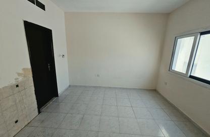 Apartment - Studio - 1 for rent in Fire Station Road - Muwaileh - Sharjah