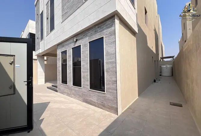 161427610 - Property Image 2